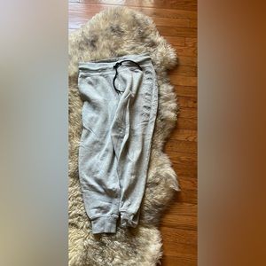 🩶 women’s Calvin Klein Performance Gray sweat joggers 🩶